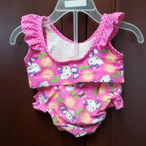 2X HOST PICK. Hello Kitty 2T Girl's 2Piece Bathing Suit - Picture 2 of 3